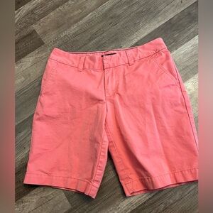 Tommy Hilfiger Coral size 2 Bermuda style shorts